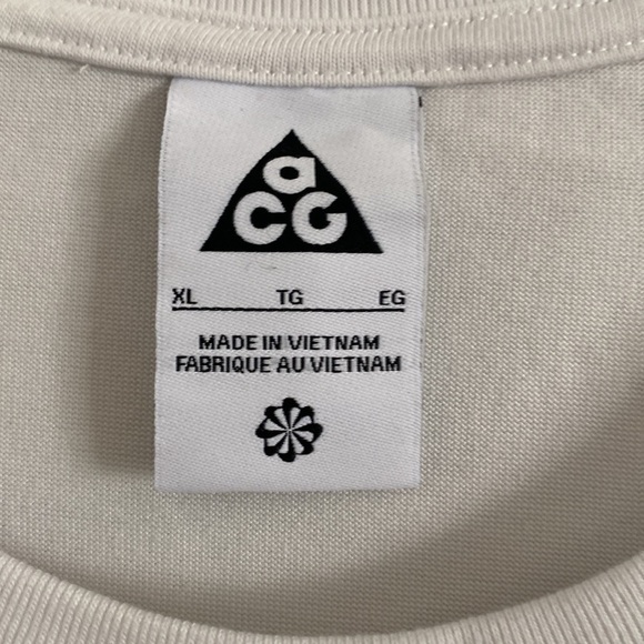 Nike ACG Men’s White Long Sleeve Shirt Size XL - Picture 3 of 5